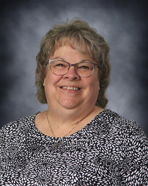 Portrait of Beth Kussro